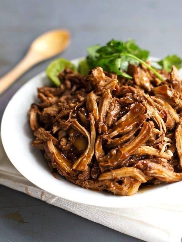 Honey Glazed Crockpot Chicken Adobo - simple pantry ingredients, hardly any hands-on time, 200 calories. | https://body-changes.today