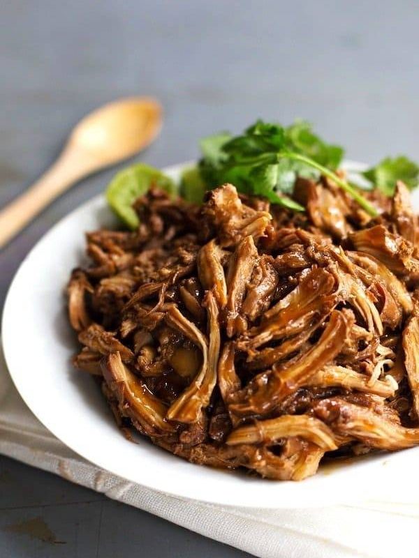 Honey Glazed Crockpot Chicken Adobo - simple pantry ingredients, hardly any hands-on time, 200 calories. | https://body-changes.today