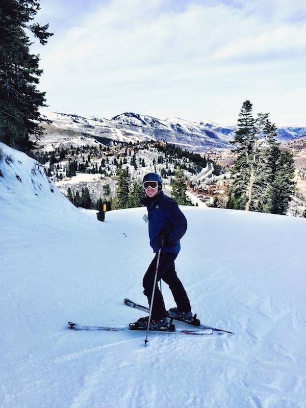 Man skiing.