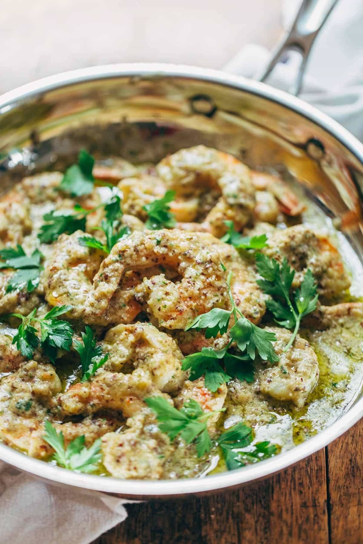 Spanish Shrimp with Garlic Bread Sauce - made with just 7 familiar, easy to find ingredients and fancy enough for company! | pinchofyum.com Spanish Shrimp with Garlic Bread Sauce - made with just 7 familiar, easy to find ingredients and fancy enough for company! | pinchofyum.com